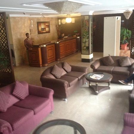 The Crest Inn Delhi  Exterior foto